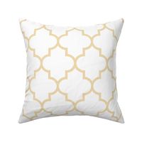 quatrefoil LG creamy banana on white