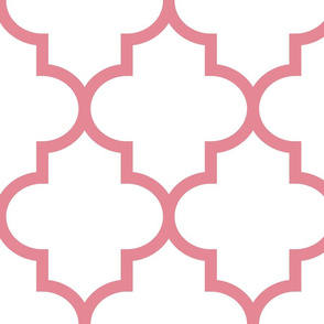 quatrefoil XL berry cream on white