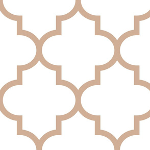 quatrefoil XL toasted nut on white