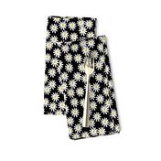 daisy // daisies flowers florals flower black and white simple 90s design small