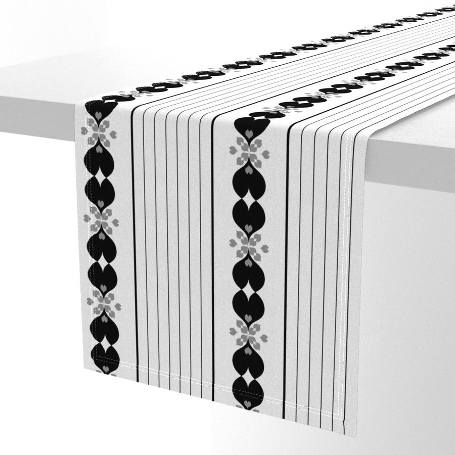 HOME_GOOD_TABLE_RUNNER