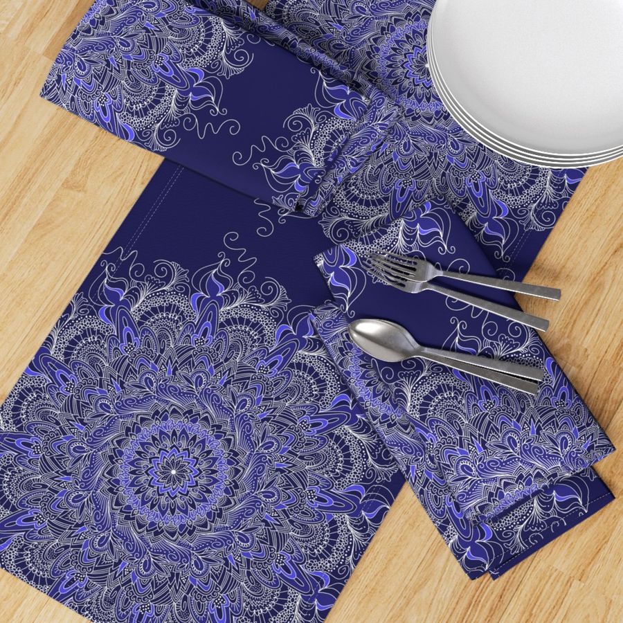 HOME_GOOD_TABLE_RUNNER