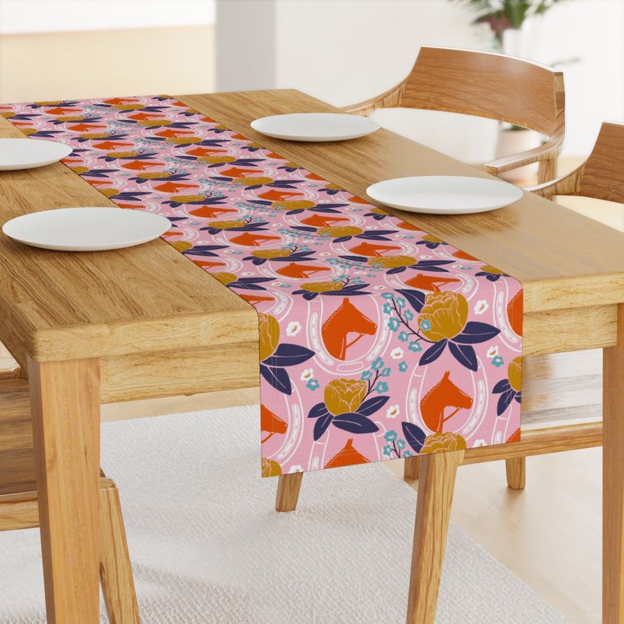 HOME_GOOD_TABLE_RUNNER