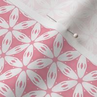 Pinky Daisy chain pattern