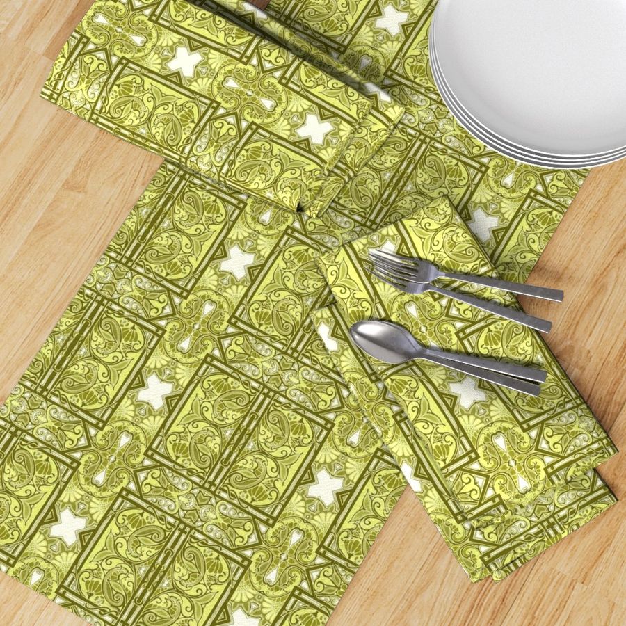 HOME_GOOD_TABLE_RUNNER