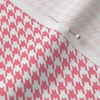 Flamingo Pink Houndstooth Small