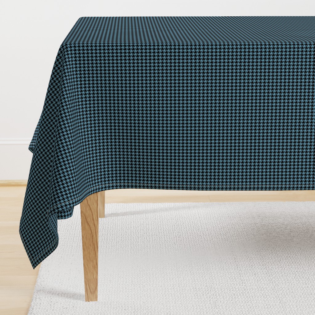 Light Blue and Black Houndstooth Small 