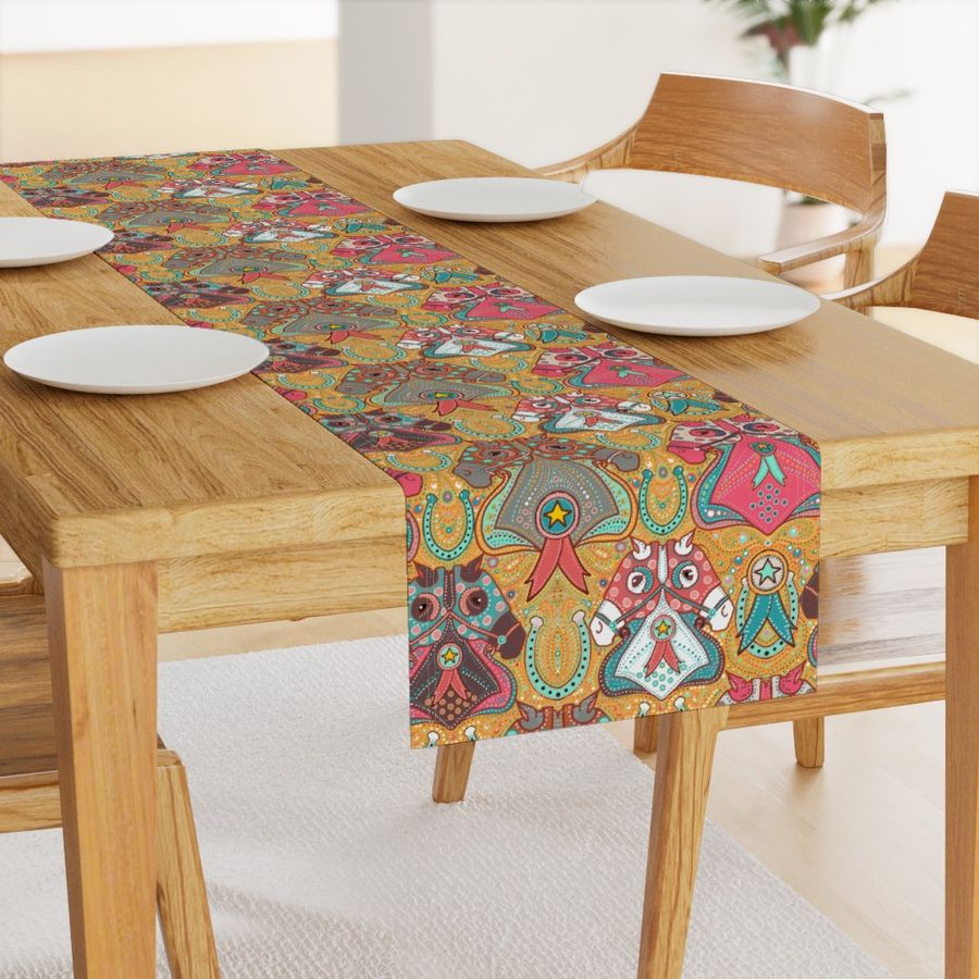 HOME_GOOD_TABLE_RUNNER