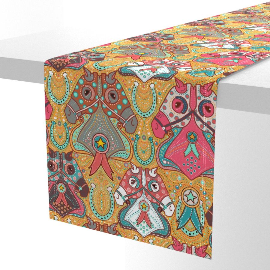 HOME_GOOD_TABLE_RUNNER