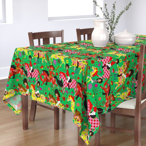 HOME_GOOD_RECTANGULAR_TABLE_CLOTH