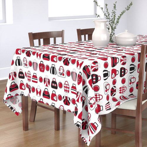 HOME_GOOD_RECTANGULAR_TABLE_CLOTH