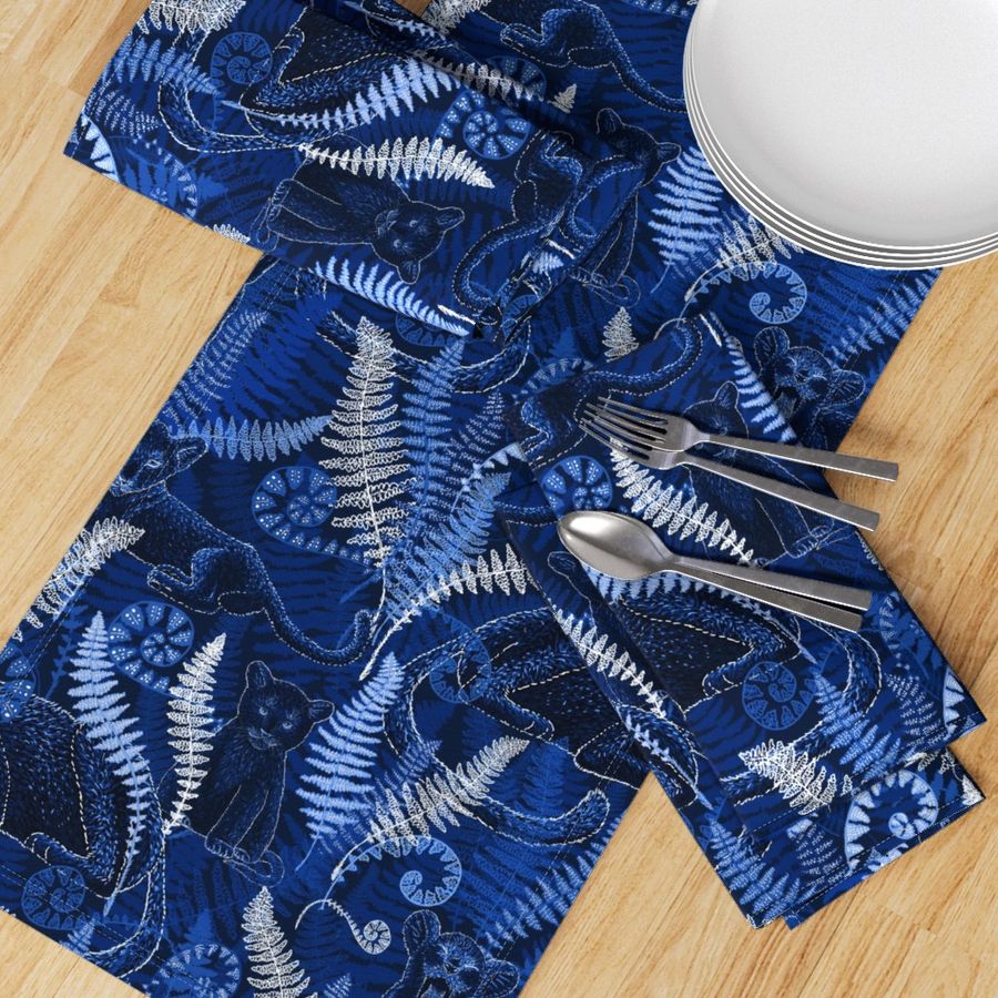 HOME_GOOD_TABLE_RUNNER