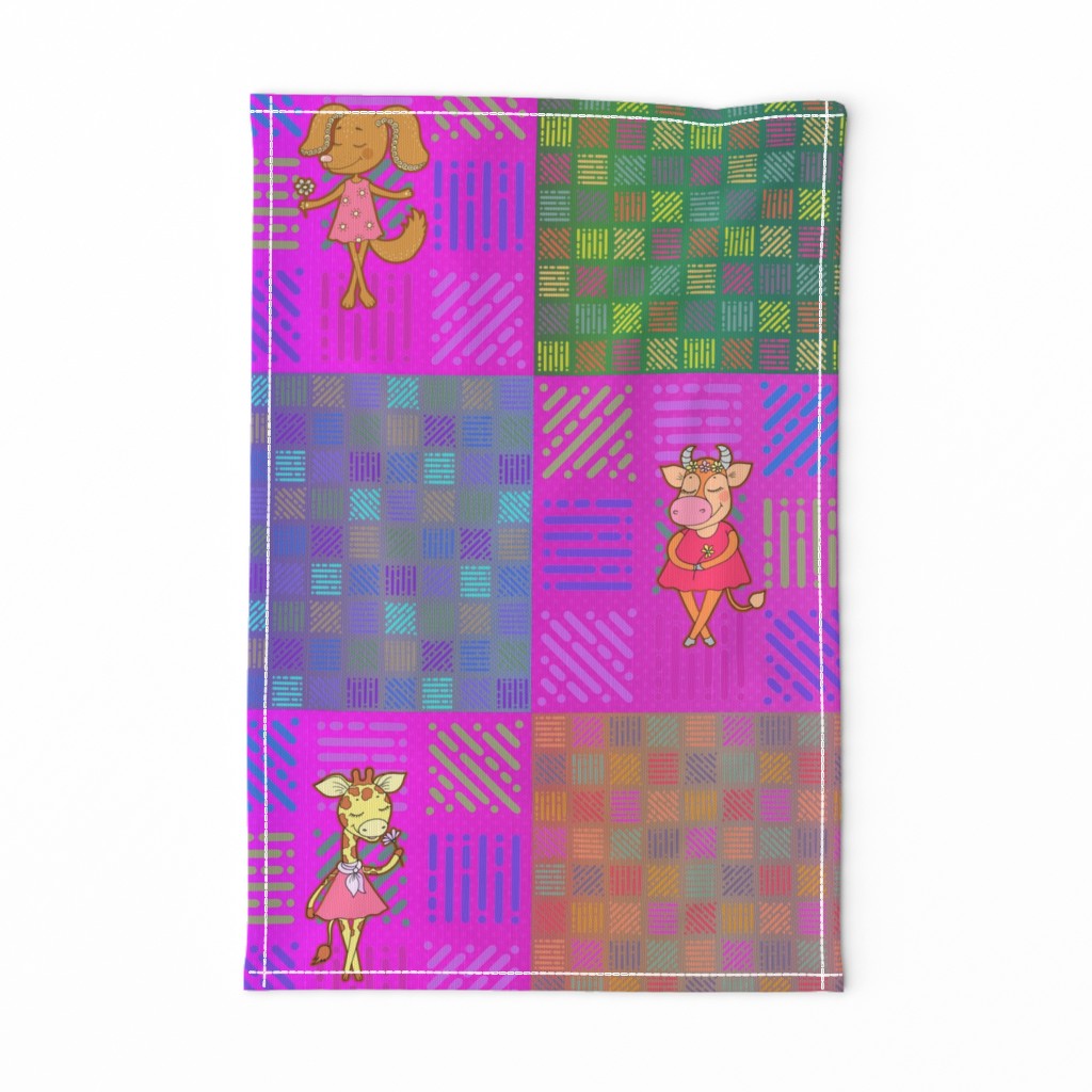 9" PATCHWORK ANIMALS CHECKERBOARD ON FUCHSIA  VIOLET CHEATERQUILT