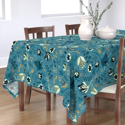 HOME_GOOD_RECTANGULAR_TABLE_CLOTH