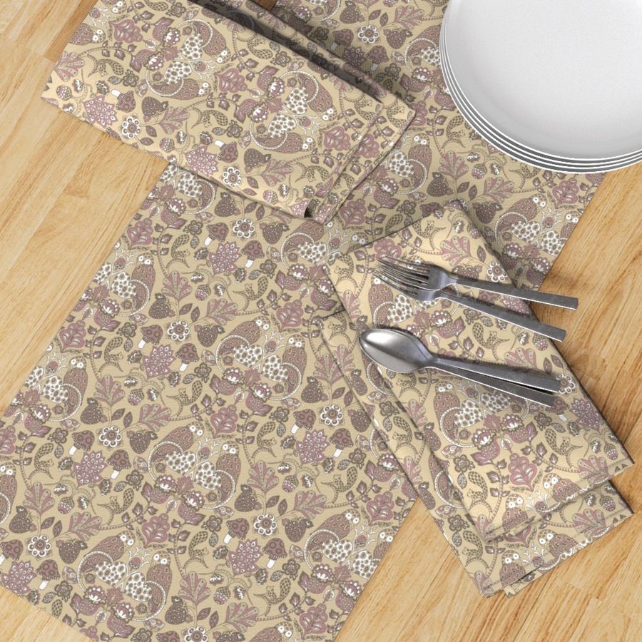 HOME_GOOD_TABLE_RUNNER