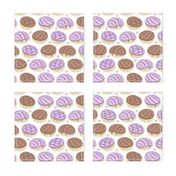 Small scale // Kawaii Mexican conchas // white background violet & brown shells