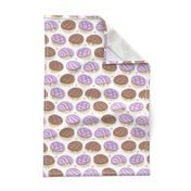 Small scale // Kawaii Mexican conchas // white background violet & brown shells