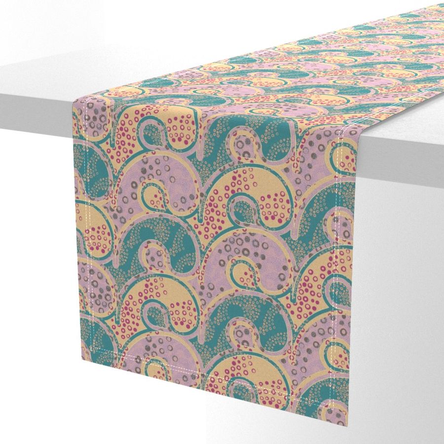 HOME_GOOD_TABLE_RUNNER