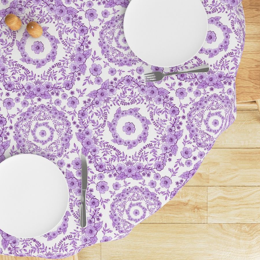 HOME_GOOD_ROUND_TABLE_CLOTH