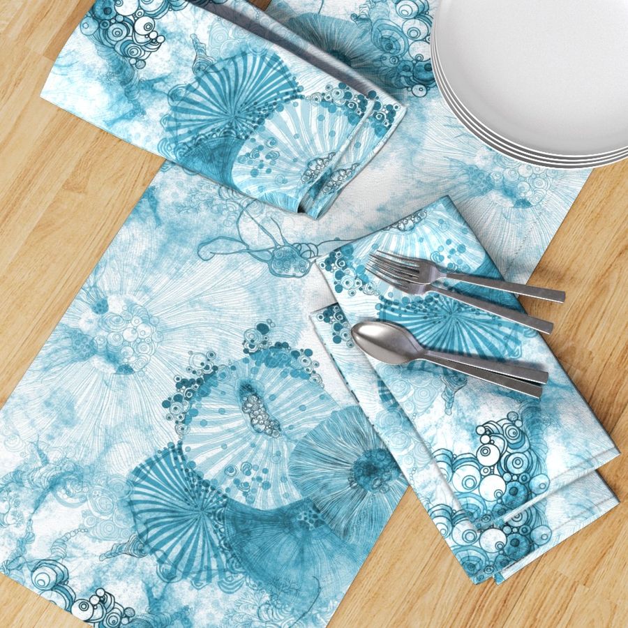 HOME_GOOD_TABLE_RUNNER