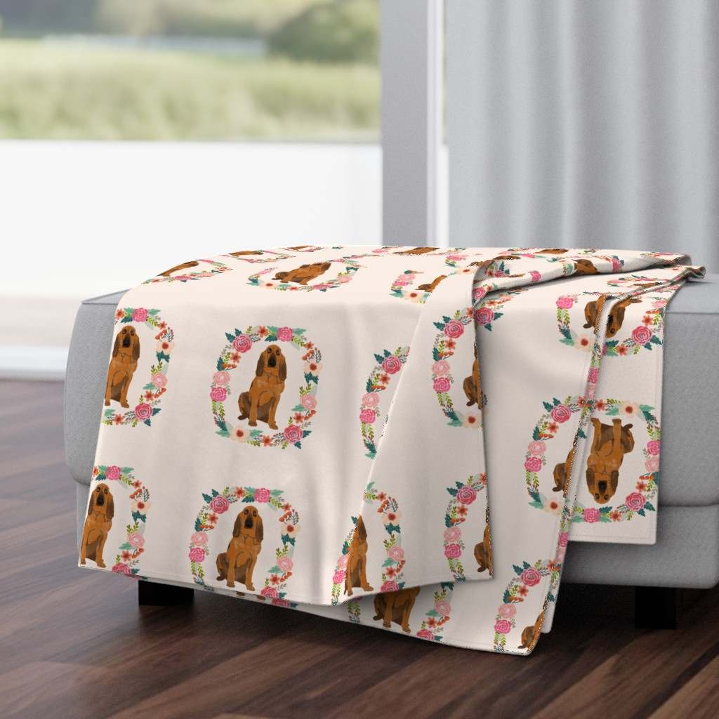 8 inch bloodhound wreath florals dog fabric