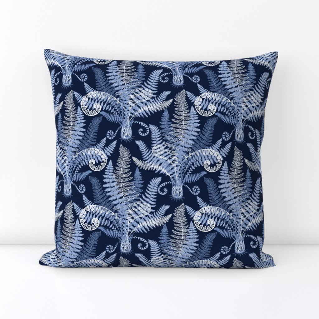 White-Serenity Ferns (navy)