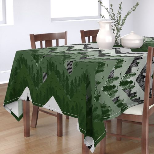 HOME_GOOD_RECTANGULAR_TABLE_CLOTH