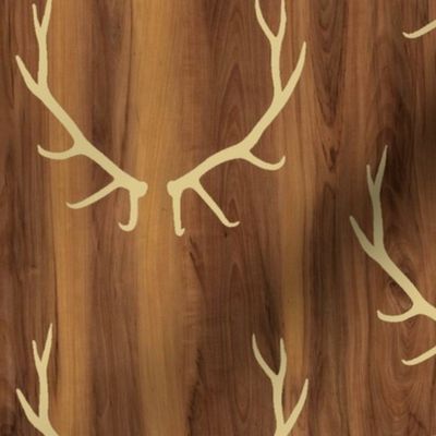 Tan Elk Antlers // Dark Wood Grain // Large