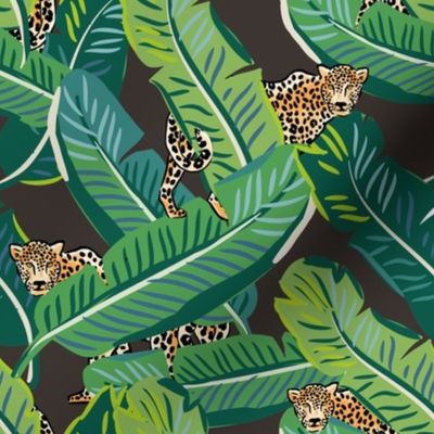 8" Cheetah & Tropical Leaves - Dark Brown