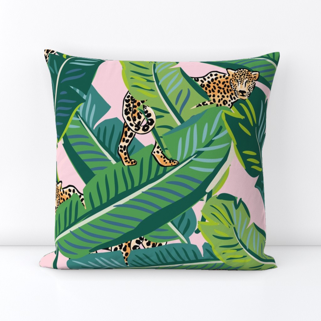 21" Cheetah & Tropical Leaves - Pink