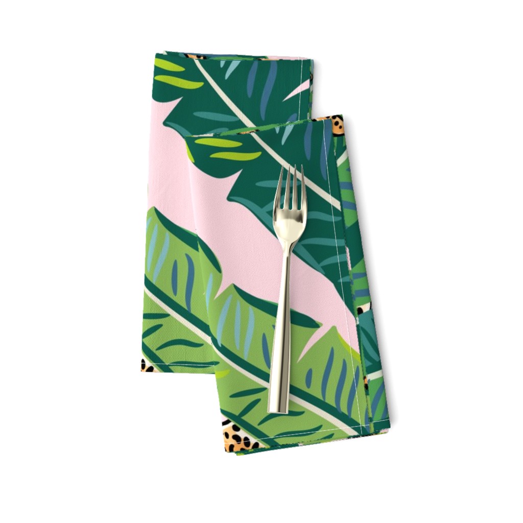 21" Cheetah & Tropical Leaves - Pink