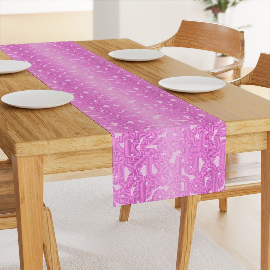 HOME_GOOD_TABLE_RUNNER