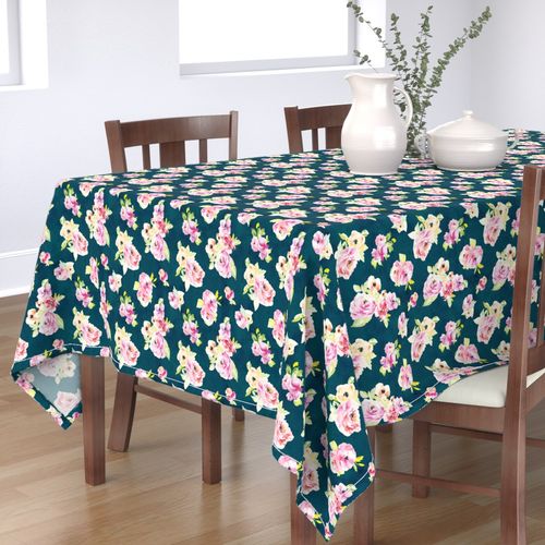 HOME_GOOD_RECTANGULAR_TABLE_CLOTH