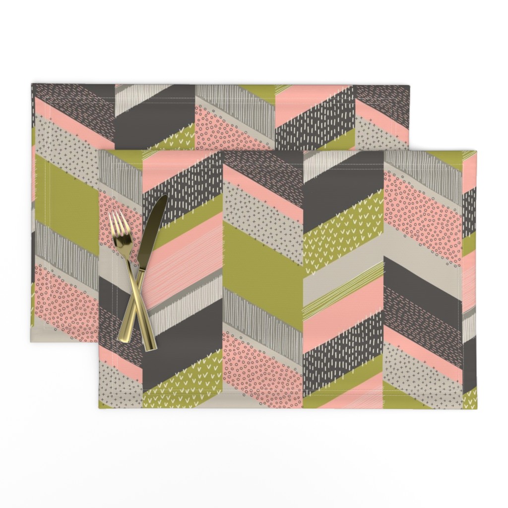 Chevron with Textures / Rose and Green