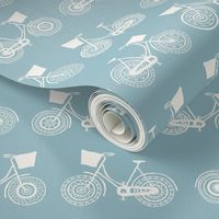 Doodle bicycle wheels - blue