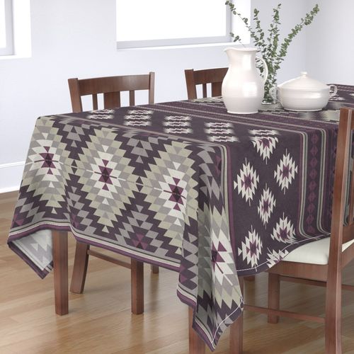 HOME_GOOD_RECTANGULAR_TABLE_CLOTH