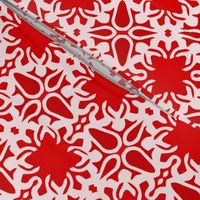 Raina, Quatrefoil, Red and Pink, Medium