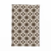 Raina, Quatrefoil, Brown and Cream, Medium