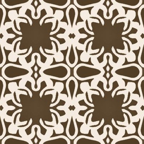 Raina, Quatrefoil, Brown and Cream, Medium