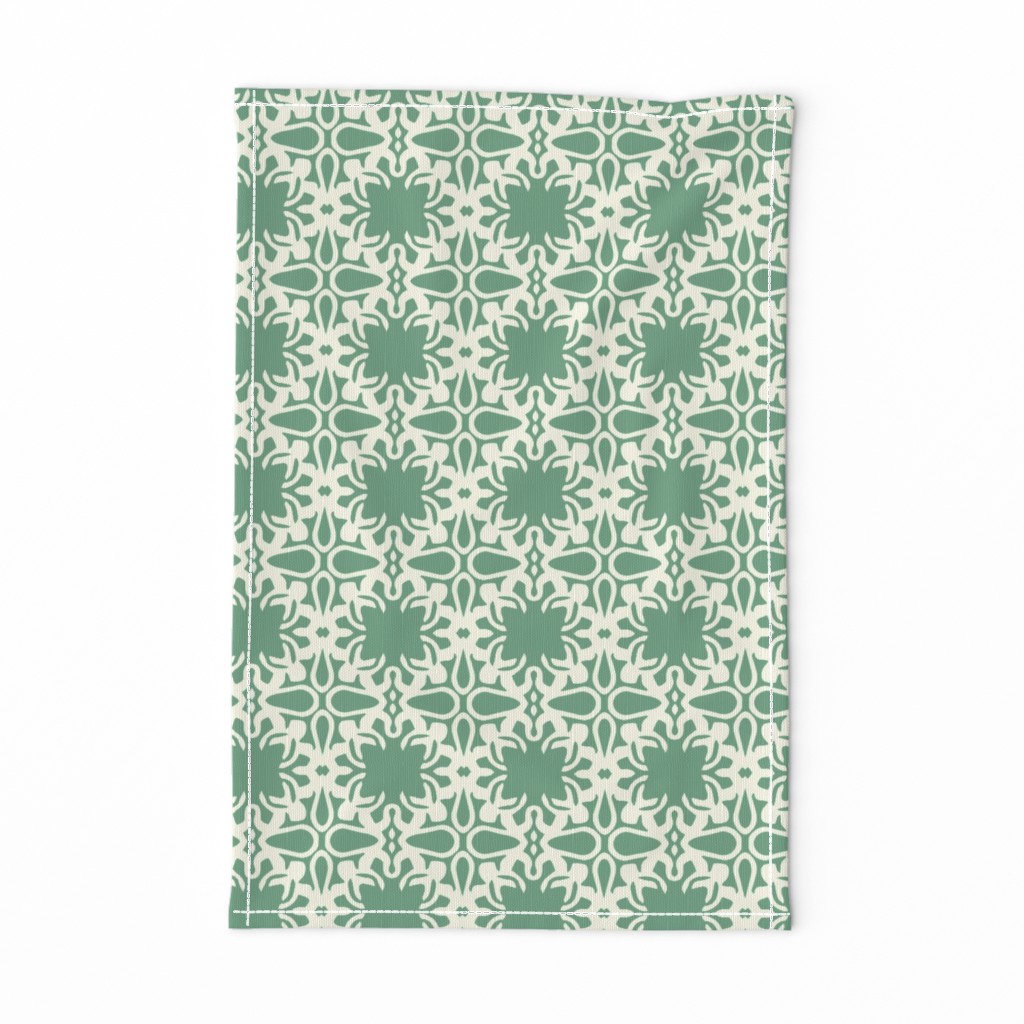 Raina, Quatrefoil, Green and Cream, Medium