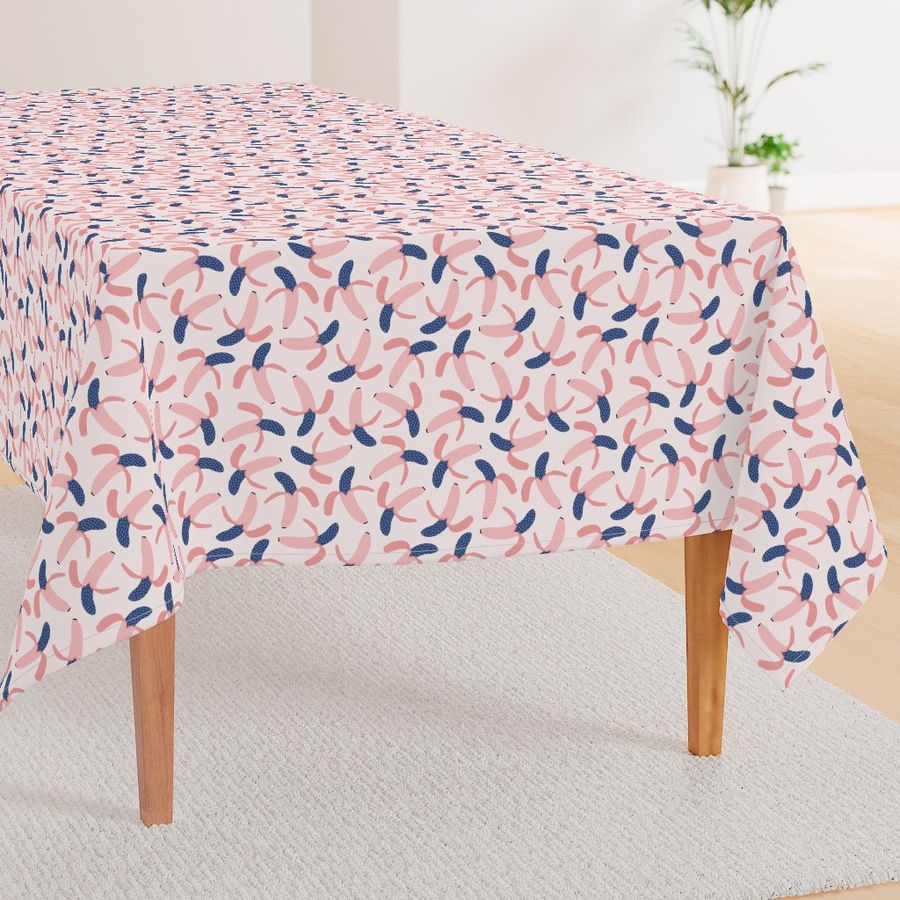 HOME_GOOD_RECTANGULAR_TABLE_CLOTH