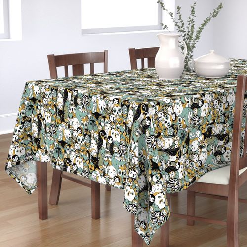 HOME_GOOD_RECTANGULAR_TABLE_CLOTH