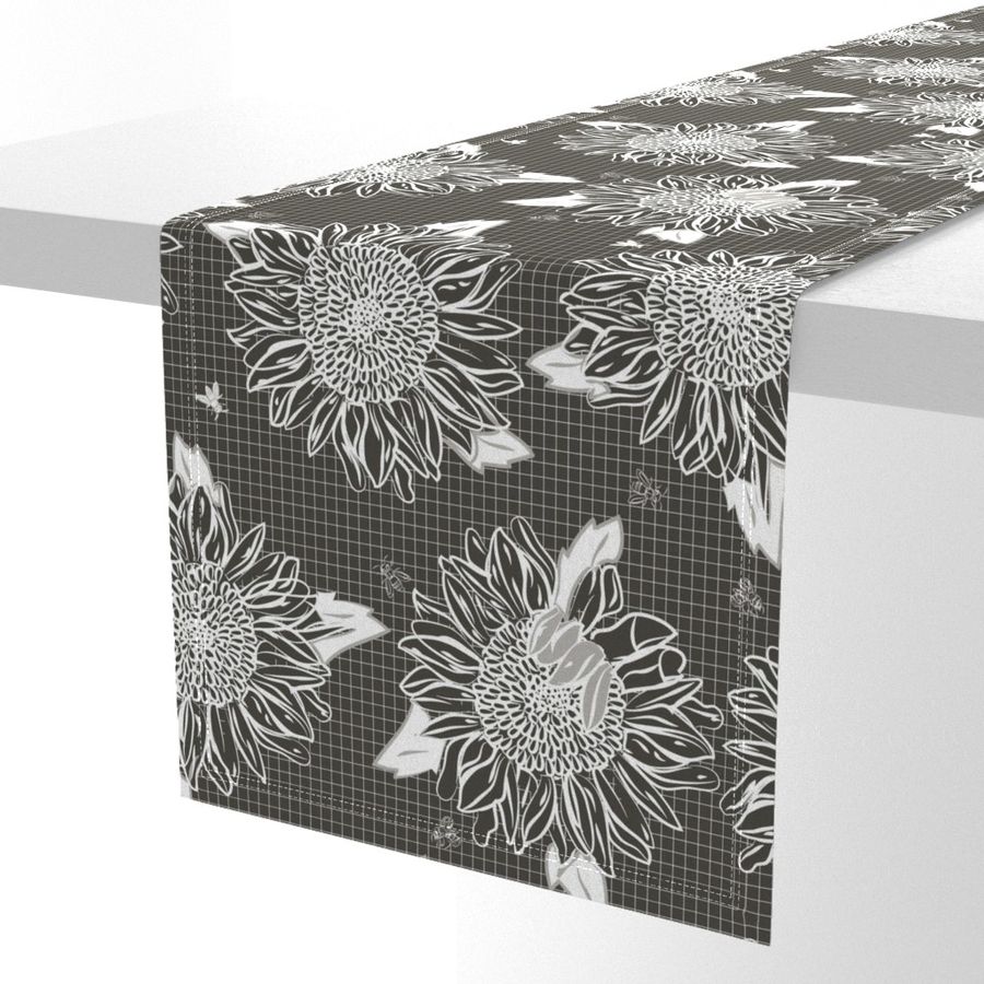 HOME_GOOD_TABLE_RUNNER