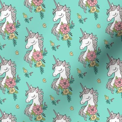 Dreamy Unicorn & Vintage Boho Flowers on Mint Smaller 2,5 inch