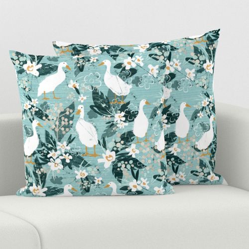 HOME_GOOD_SQUARE_THROW_PILLOW