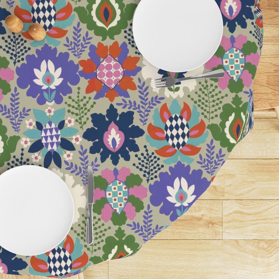 HOME_GOOD_ROUND_TABLE_CLOTH