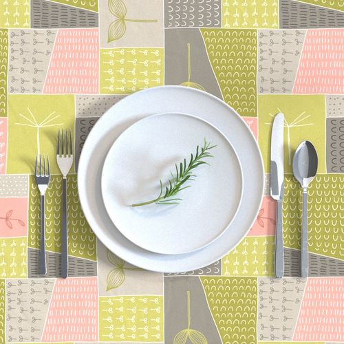 HOME_GOOD_RECTANGULAR_TABLE_CLOTH