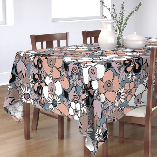 HOME_GOOD_RECTANGULAR_TABLE_CLOTH