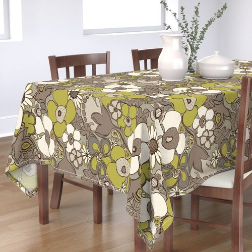 HOME_GOOD_RECTANGULAR_TABLE_CLOTH