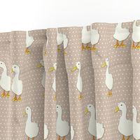 Duck Cool on white dots beige